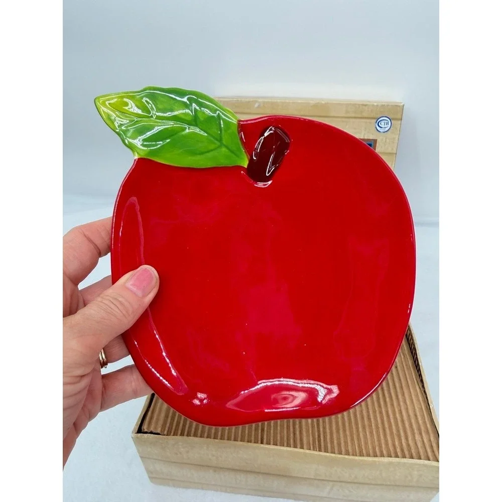 Boston Warehouse Cornucopia Apple Plate Set Ceramic Fruit Shaped Kitchen Decor